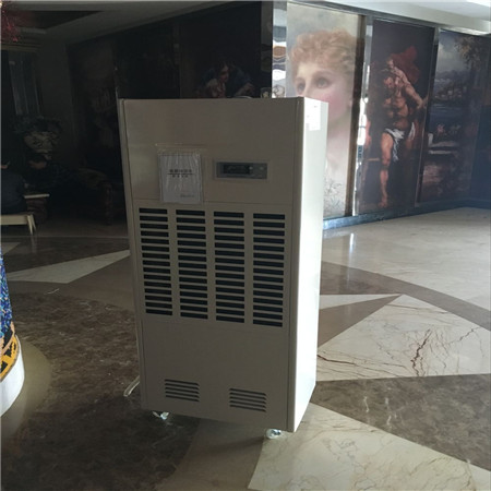 地下室很潮濕怎么辦，地下室除濕機(jī)管用